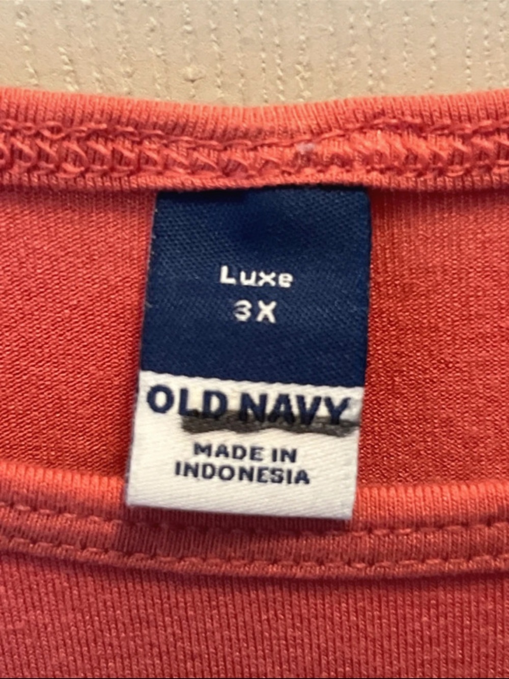 Old Navy Coral Crewneck Top - Picture 3 of 4